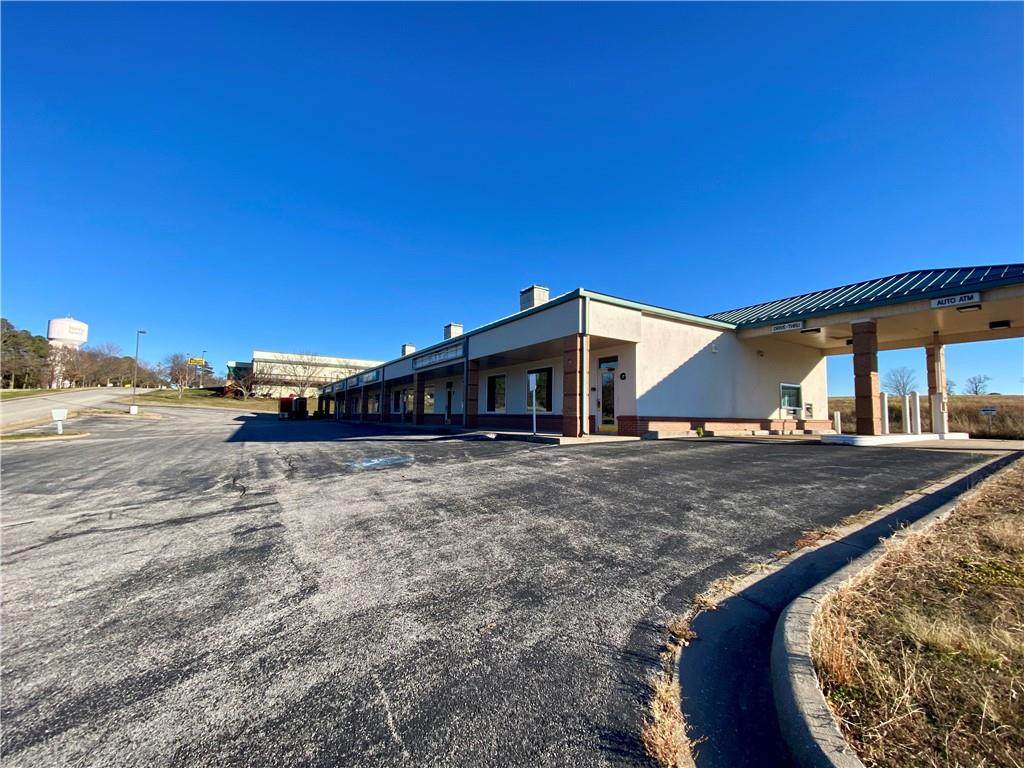 5 Forest Park Drive - Photo 1