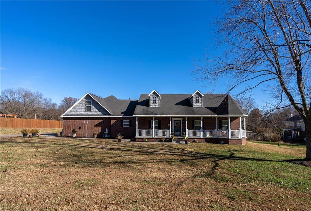 2710 Orchard Hill Road - Photo 1