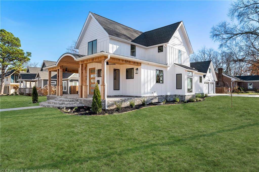 207 5th Street - Photo 1