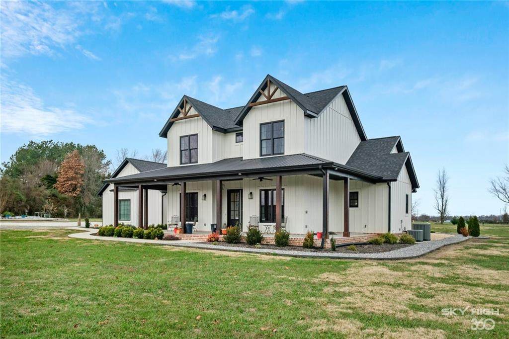 14026 L C Hickman Road - Photo 1