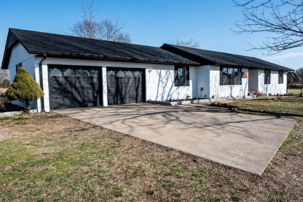 2323 Dixieland Road - Photo 1