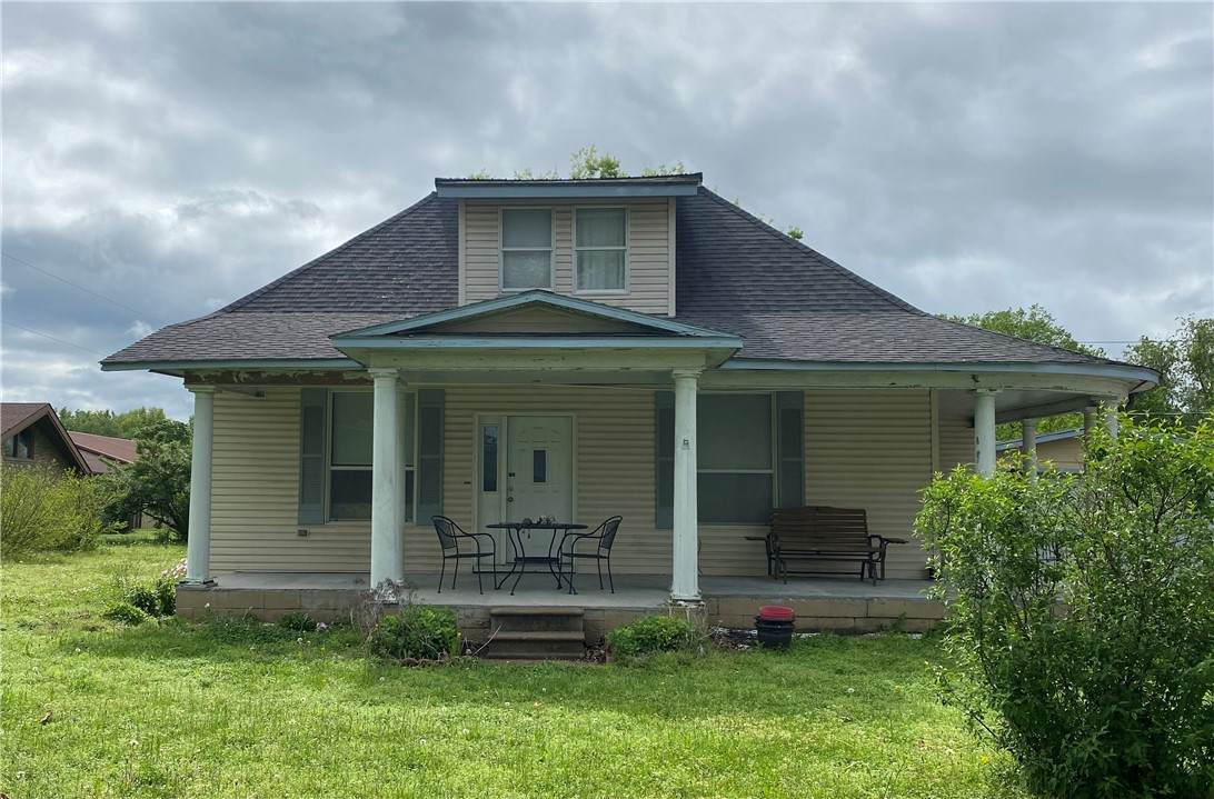 1003 2nd Avenue - Photo 1