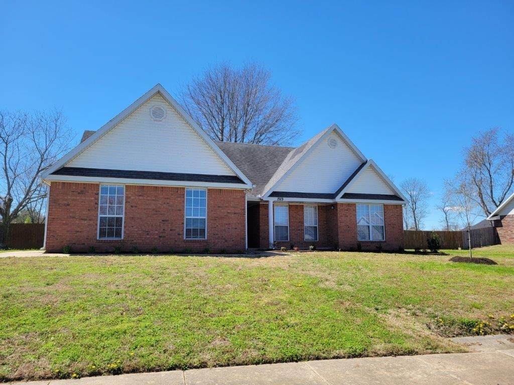 1919 Tallgrass Drive - Photo 1