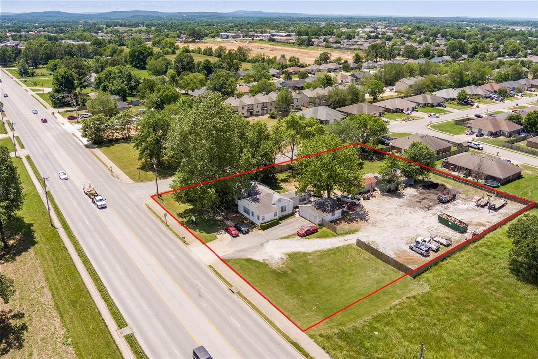1380 Butterfield Coach Road - Photo 1