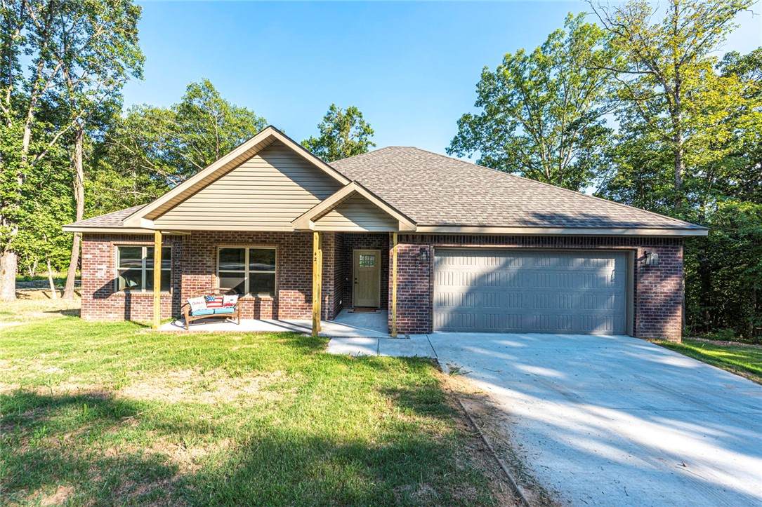42 Banff Drive - Photo 1