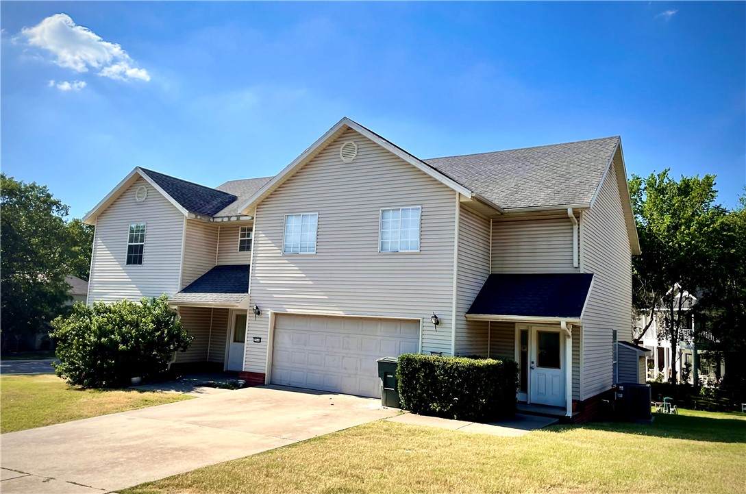 2140, 2156 Cinnamon Way - Photo 1