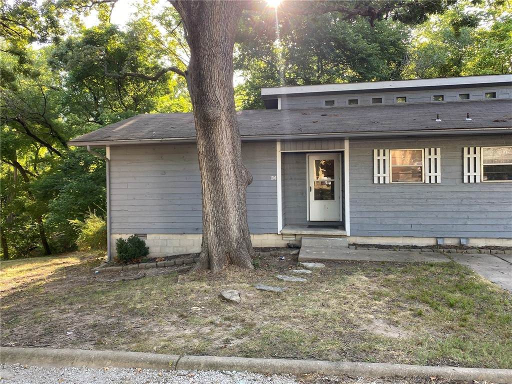1506 Bella Vista Road - Photo 1