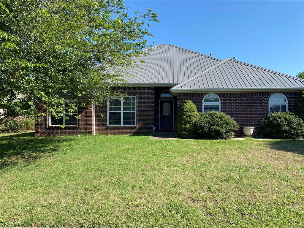 310 Eclipse Street - Photo 1