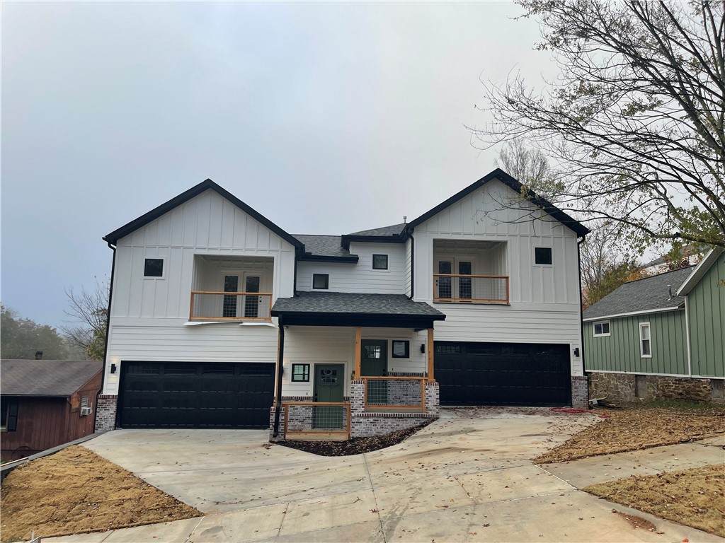 215 Center - Photo 1