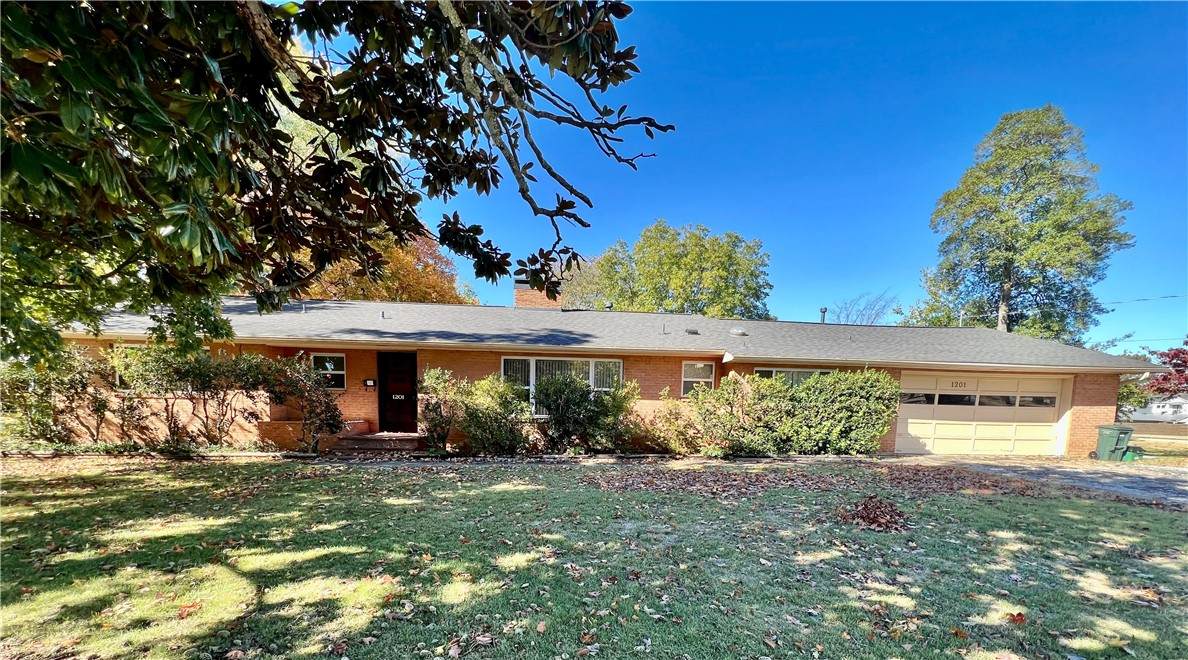 1201 Woolsey Avenue - Photo 1