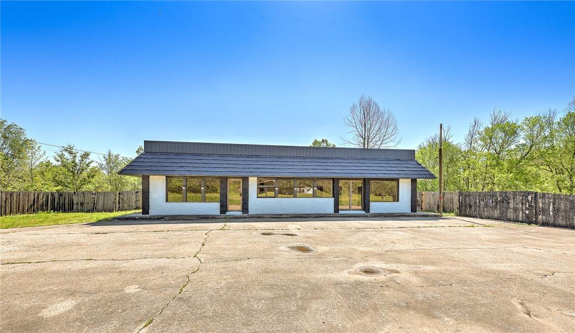 34 Main Avenue - Photo 1