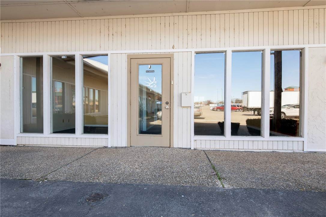 1270 Hwy 412 West Suite J - Photo 1