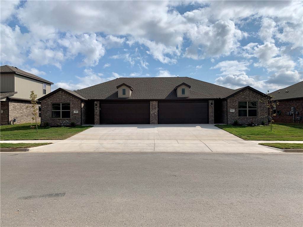 473 Rama Street - Photo 1