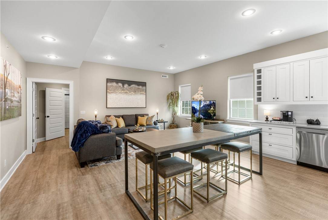 212 A Street - Photo 1