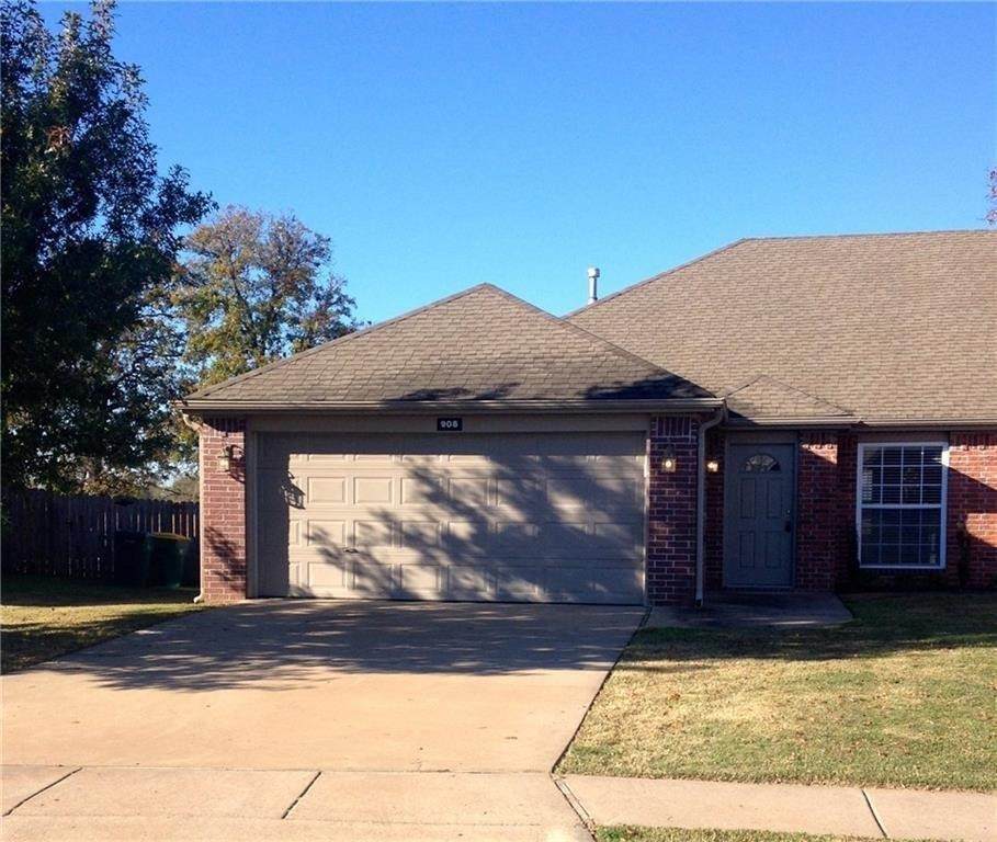 908 Kensington Drive - Photo 1