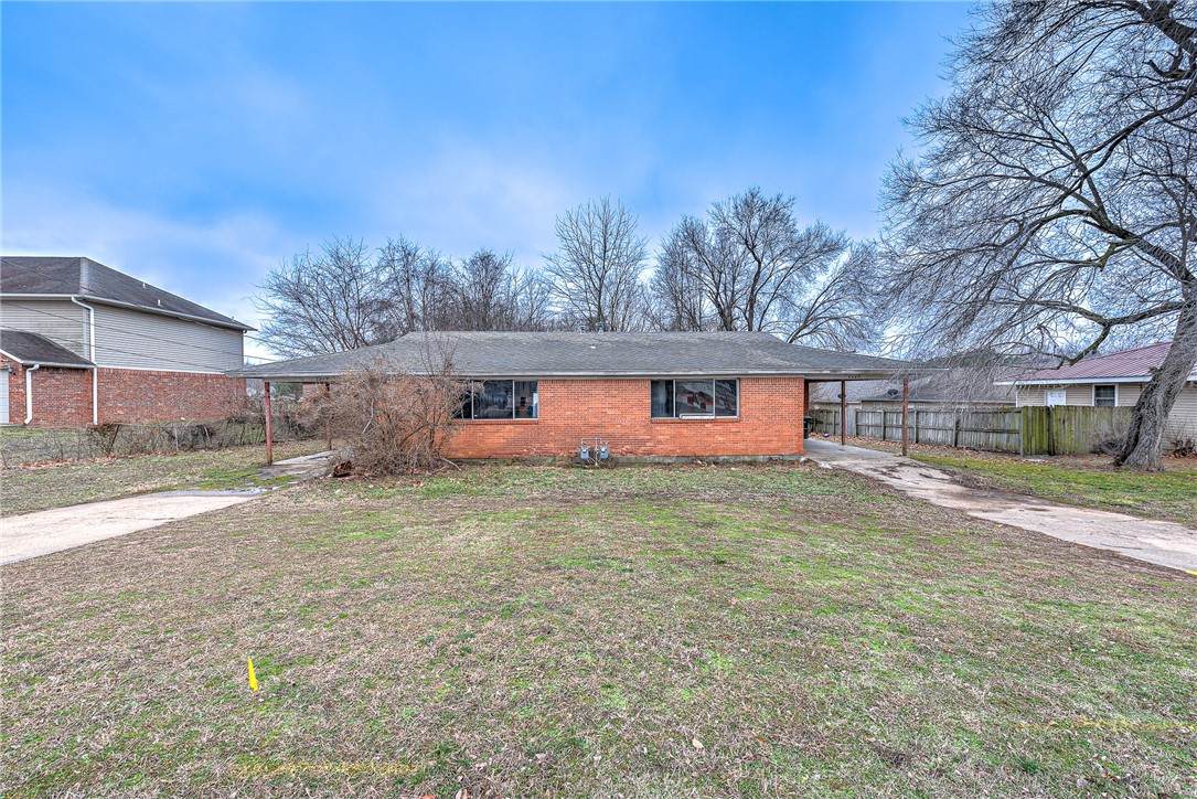 2245 & 2247 Deane Street - Photo 1