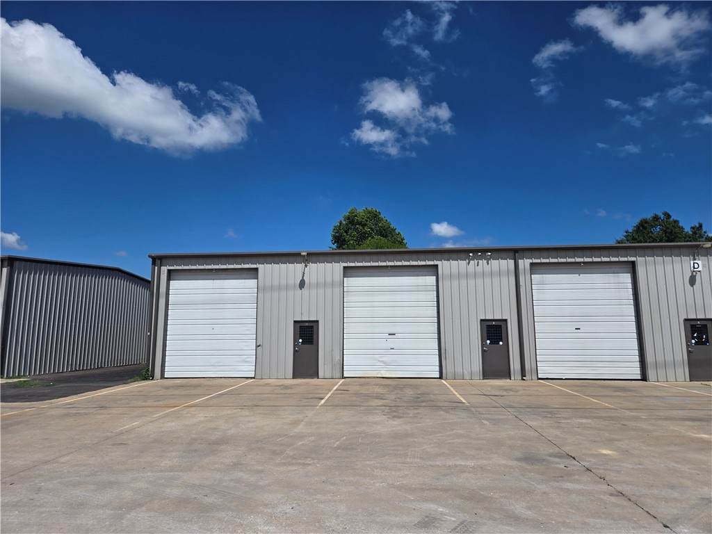 1711 Ford Avenue - Photo 1