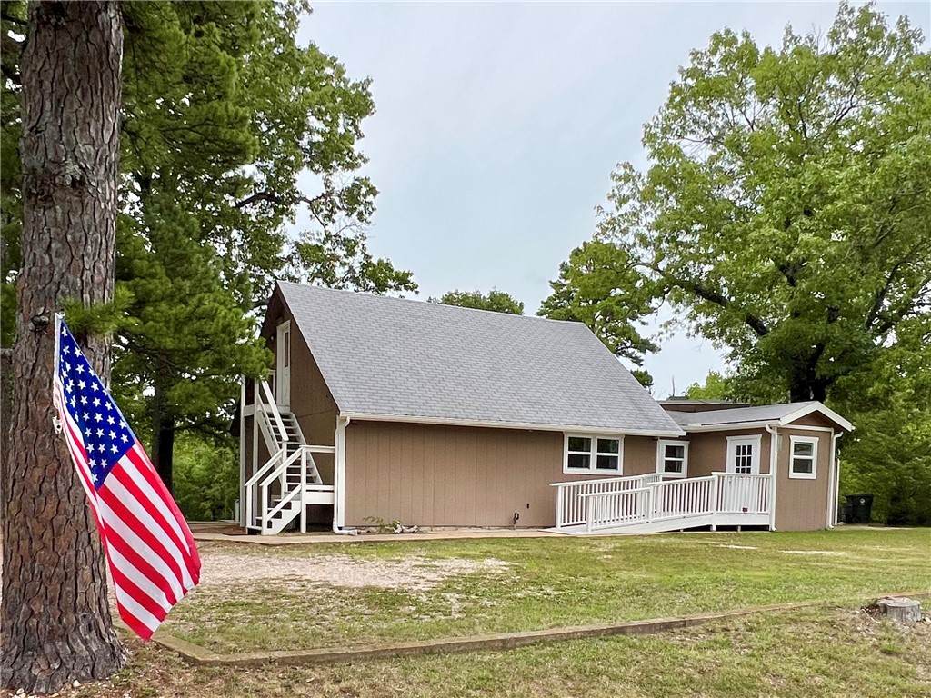 426 Van Buren - Photo 1