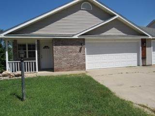 801 Greenwood Drive - Photo 1