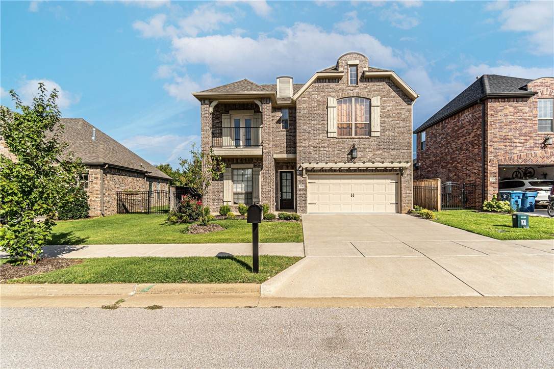 2710 Nottingham Avenue - Photo 1