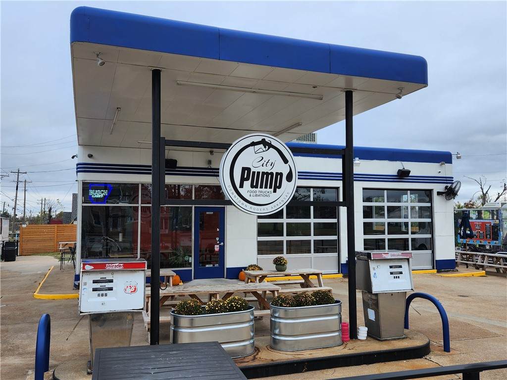 623 Walnut Street - Photo 1