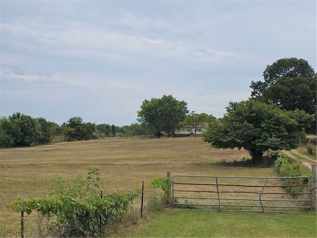 15728 Easterling Road - Photo 1