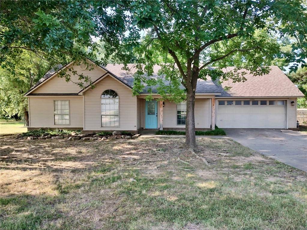 1530 Osage Drive - Photo 1