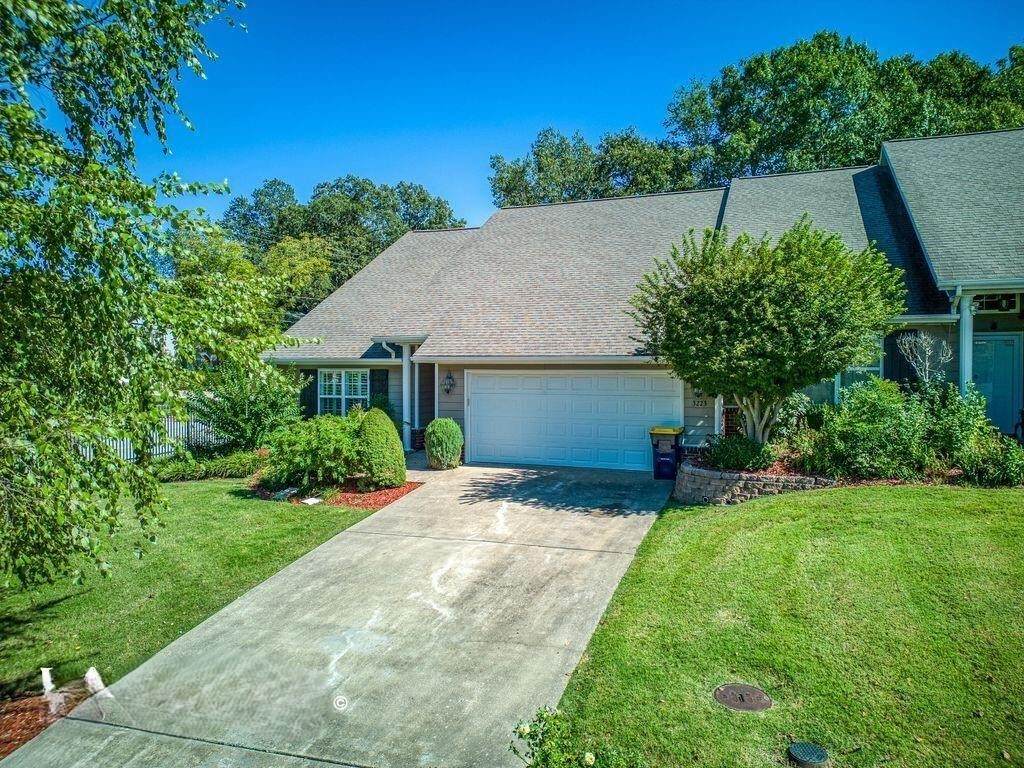 3223 Belmont Avenue - Photo 1