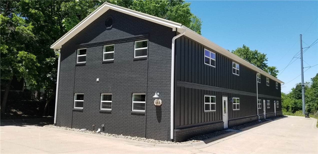 662 Taylor Street - Photo 1