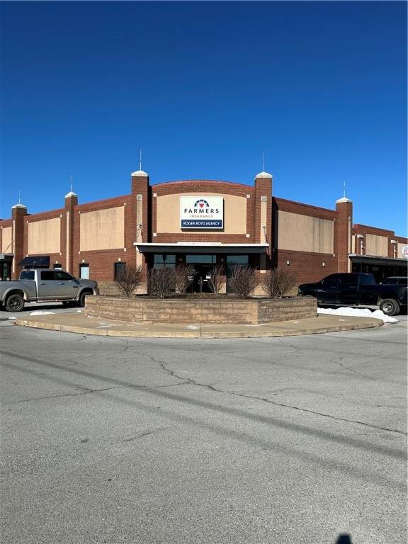 2125 Main Street - Photo 1