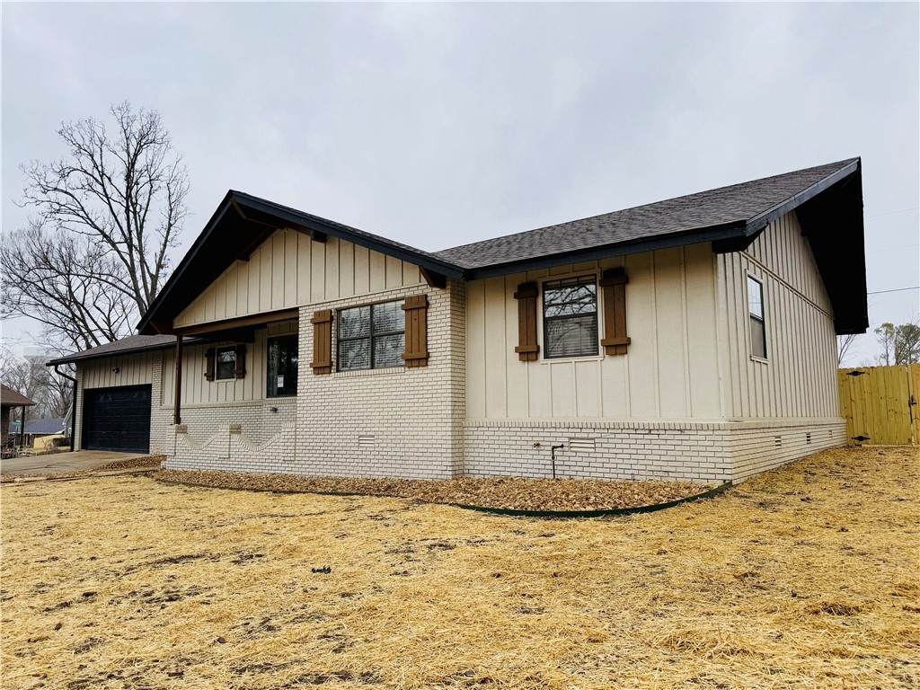 1304 10th Street - Photo 1