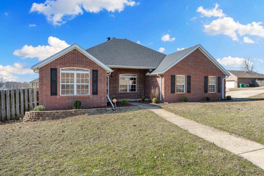 320 Sienna Drive - Photo 1
