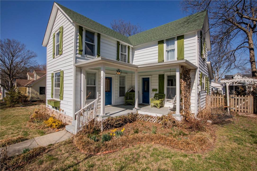 511 Pecan Street - Photo 1