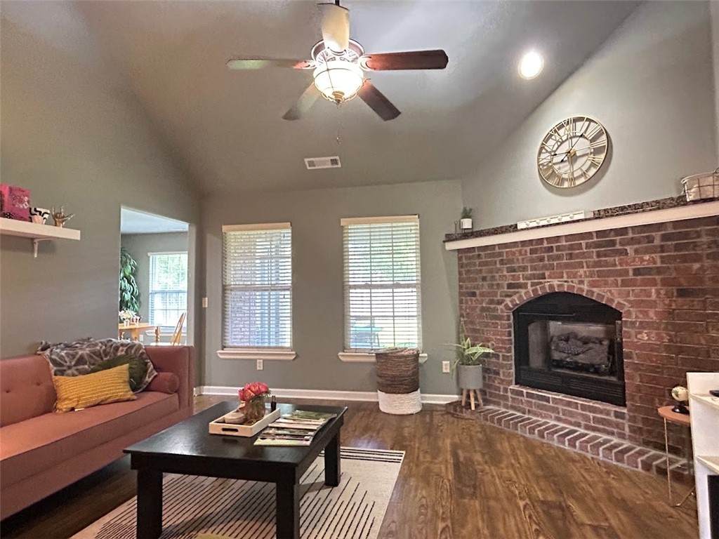 https://bt-photos.global.ssl.fastly.net/arkansas/orig_boomver_1_1306878-2.jpg
