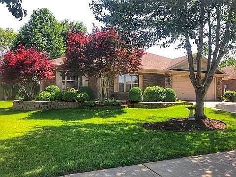 3801 Moline Avenue - Photo 1