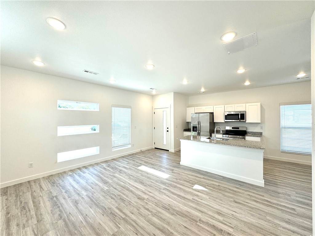 1000 Indiana Avenue - Photo 1