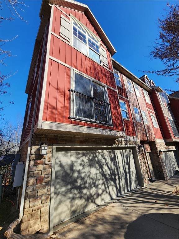 2858 Redstone Drive - Photo 1