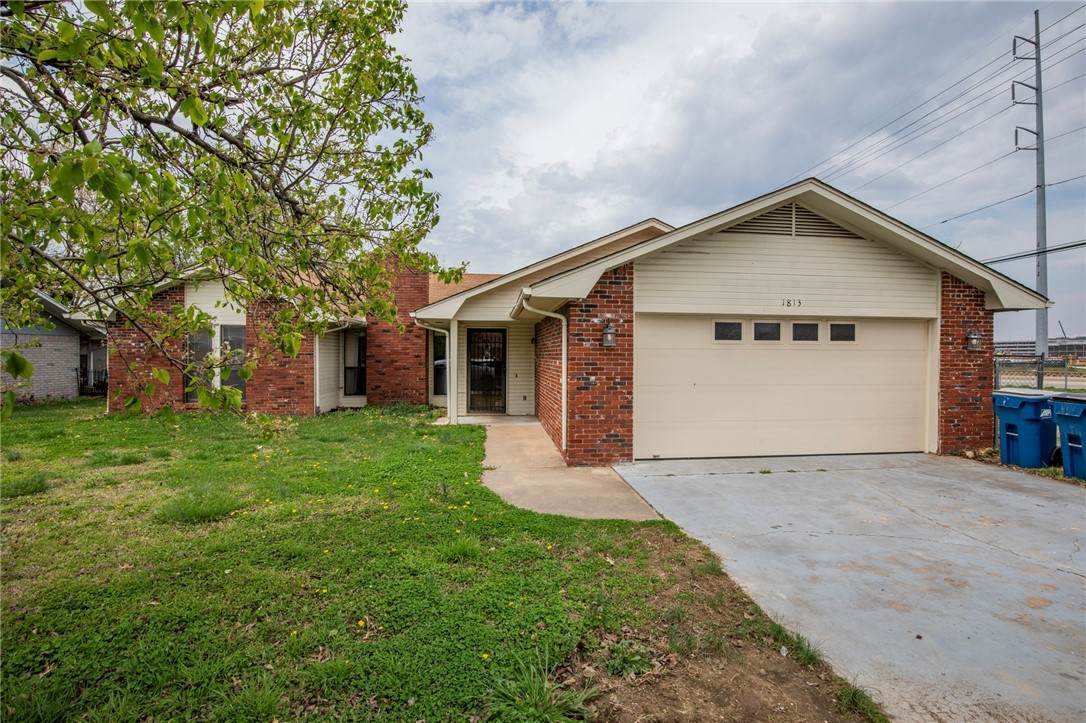 1813 Crouch Street - Photo 1