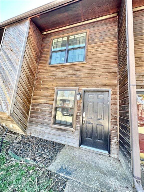 1370 Oakland Avenue - Photo 1