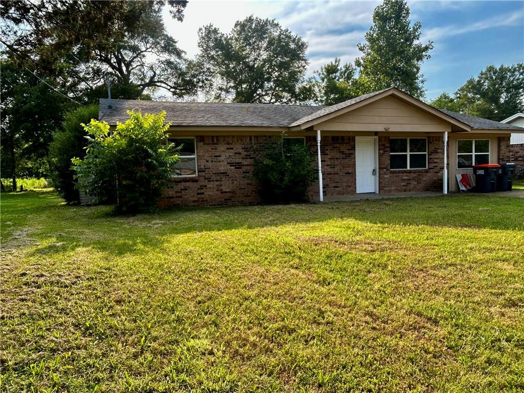802 Houston Avenue - Photo 1