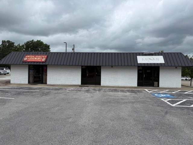 518 Thompson - Photo 1