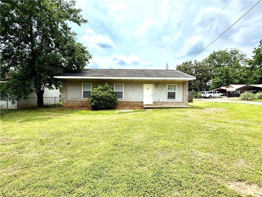 203 13th Street - Photo 1