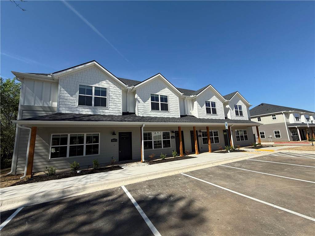 1935 Garland Avenue - Photo 1