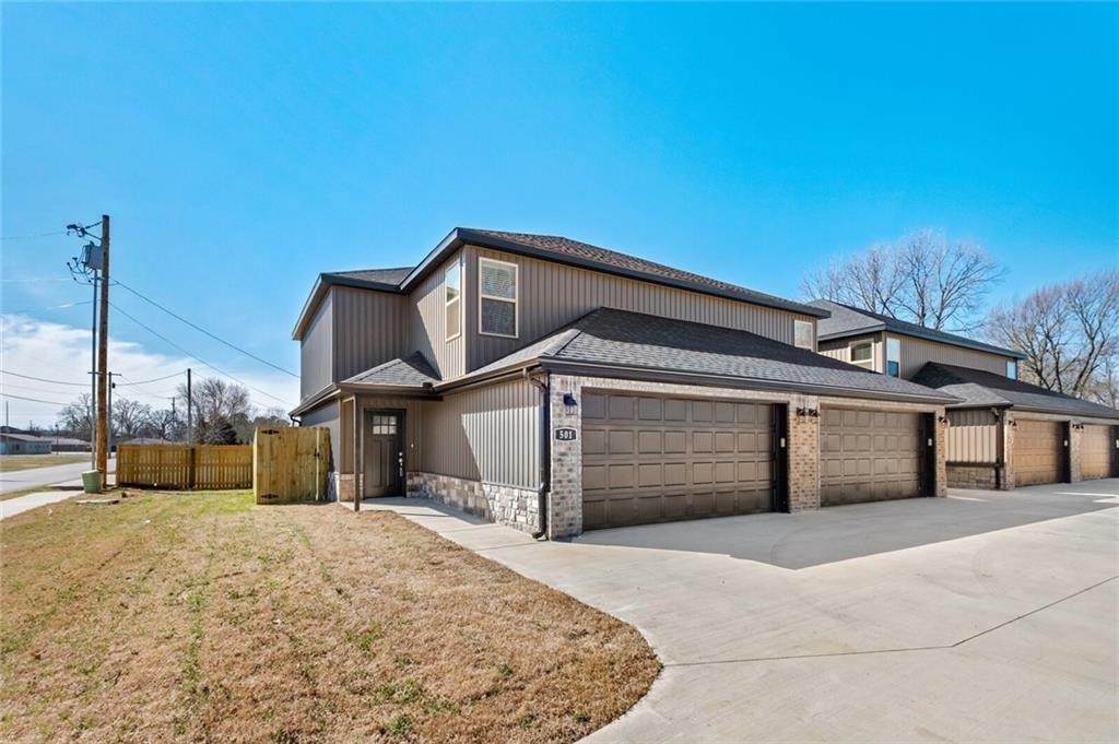 501 Arkansas Street - Photo 1