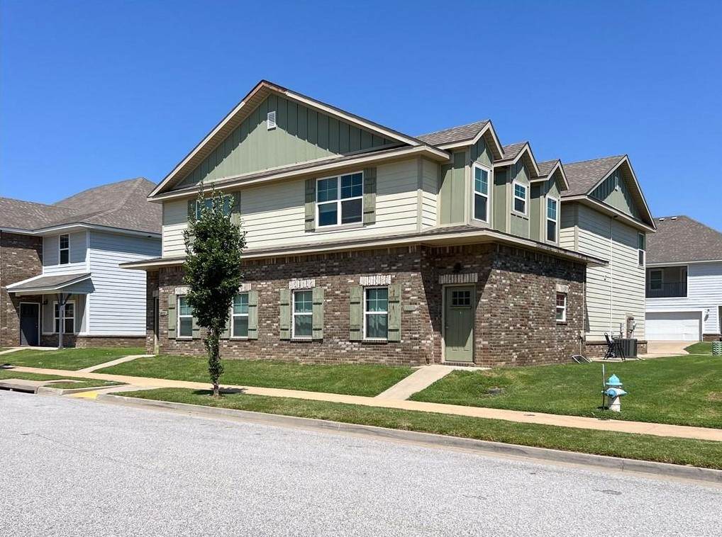 4110 & 4112 Sardinia Way - Photo 1
