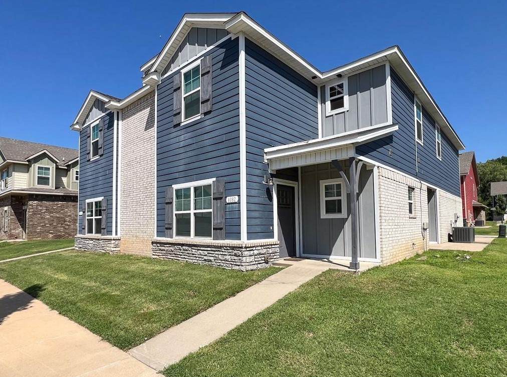 4082 & 4084 Sardinia Way - Photo 1