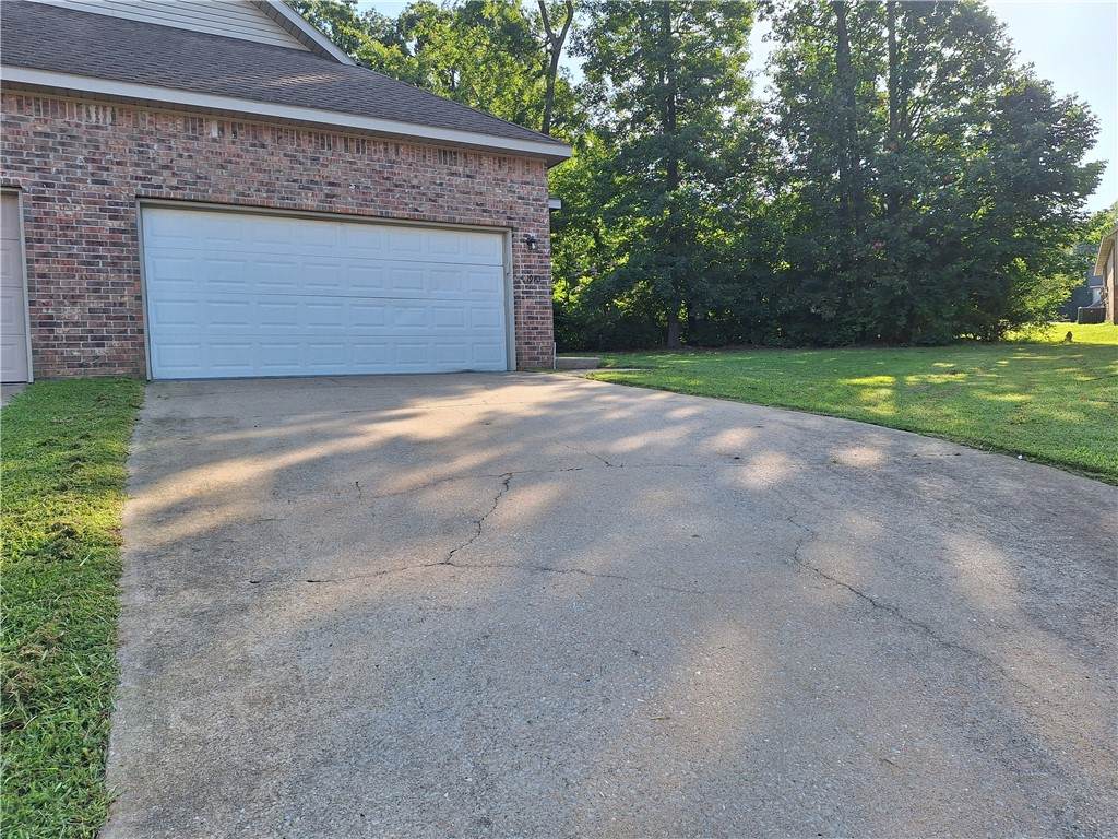 1968-1970 Peppervine Drive - Photo 1