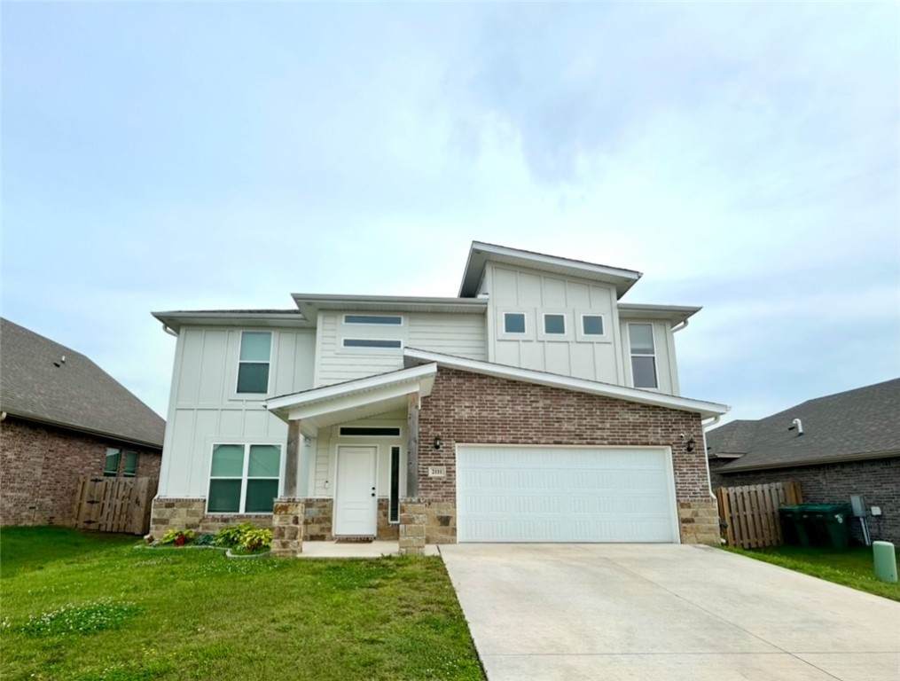 2111 Periwinkle Place - Photo 1