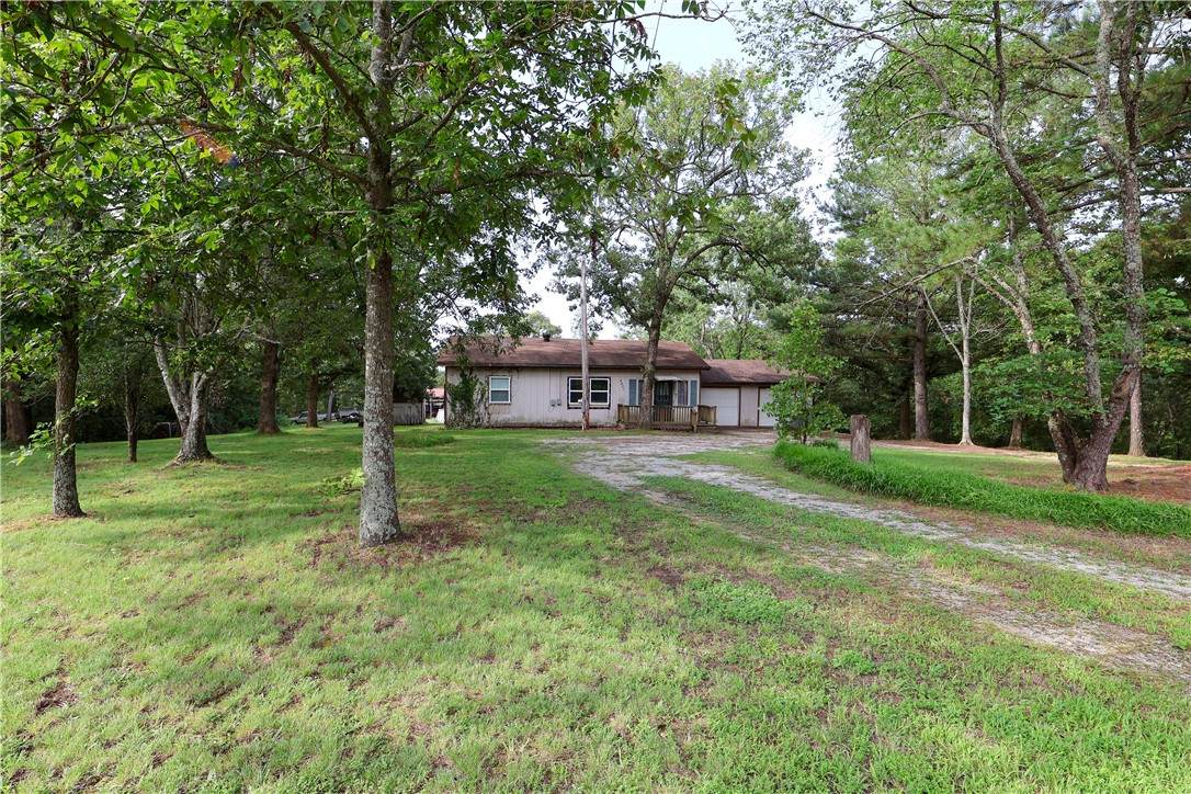 4401 Walnut Grove Lane - Photo 1
