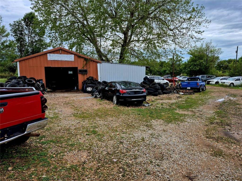 18163 Old Highway 68 - Photo 1